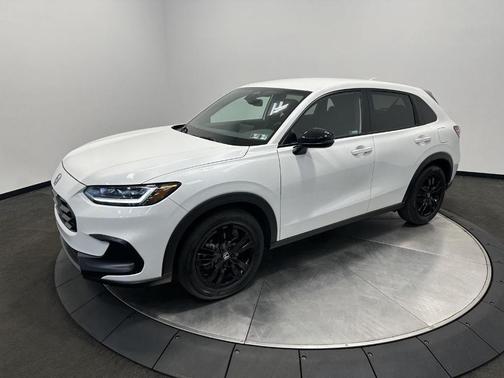 Platinum White Pearl 2026 Honda HR-V Sport
