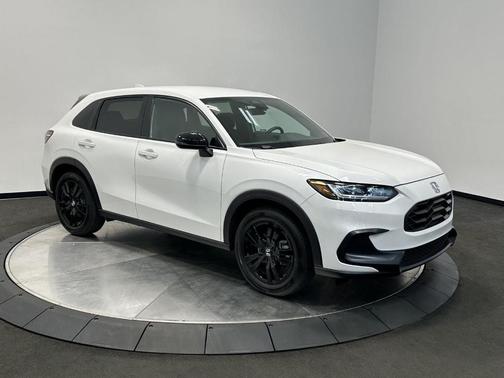 Platinum White Pearl 2026 Honda HR-V Sport