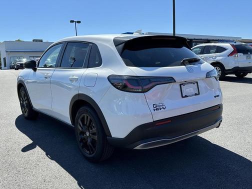 Platinum White Pearl 2026 Honda HR-V Sport