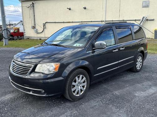 2012 Chrysler Town & Country Touring-L