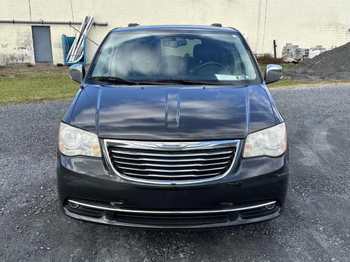 2012 Chrysler Town & Country Touring-L
