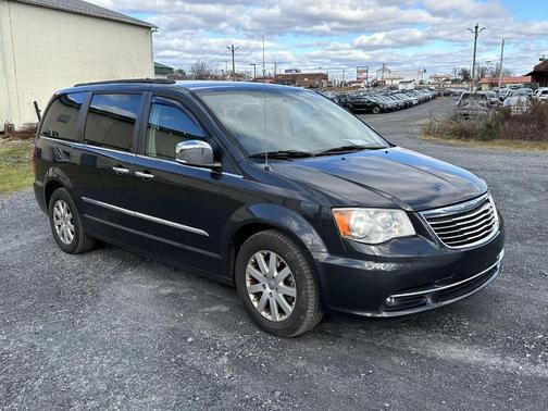 2012 Chrysler Town & Country Touring-L