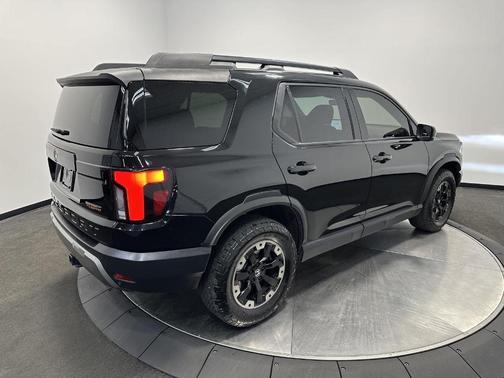 Crystal Black Pearl 2026 Honda Passport TrailSport