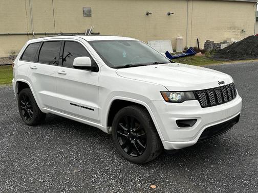 2017 Jeep Grand Cherokee Altitude