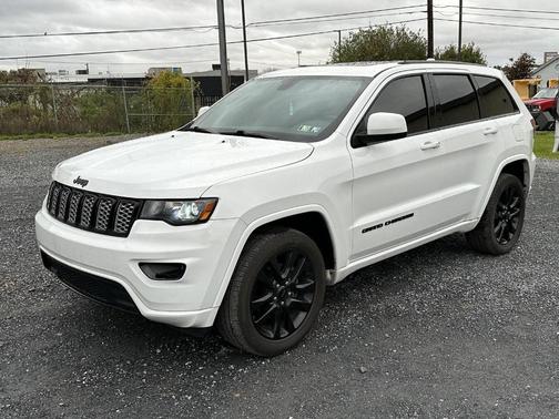 2017 Jeep Grand Cherokee Altitude