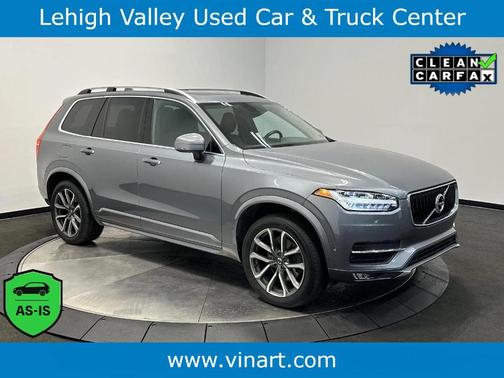 Gray Metallic 2018 Volvo XC90 T5 Momentum
