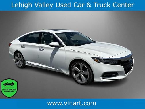 Platinum White Pearl 2018 Honda Accord Touring