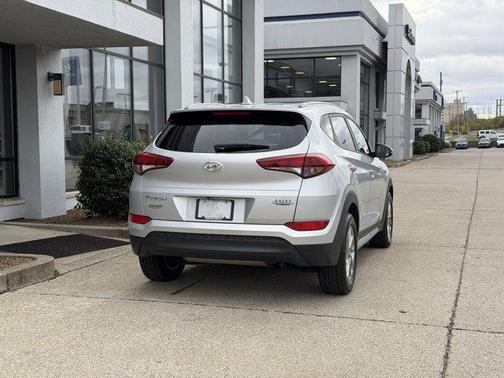 2017 Hyundai TUCSON SE Plus