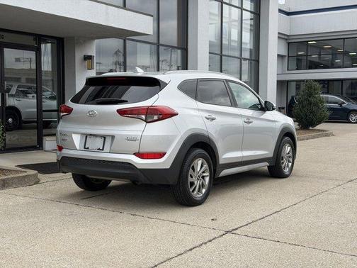 2017 Hyundai TUCSON SE Plus