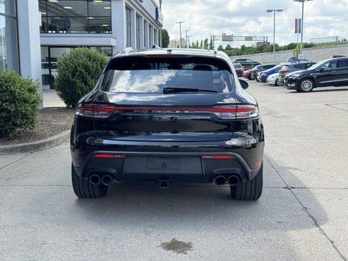 2023 Porsche Macan T