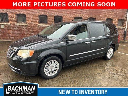 2013 Chrysler Town & Country Limited