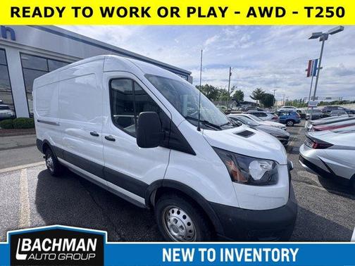2023 Ford Transit-250 T250