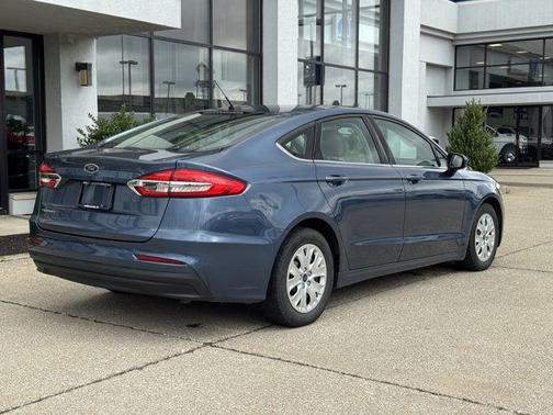 2019 Ford Fusion S