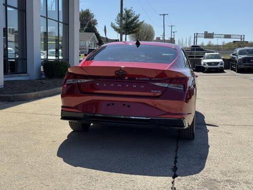 2023 Hyundai ELANTRA HEV Limited