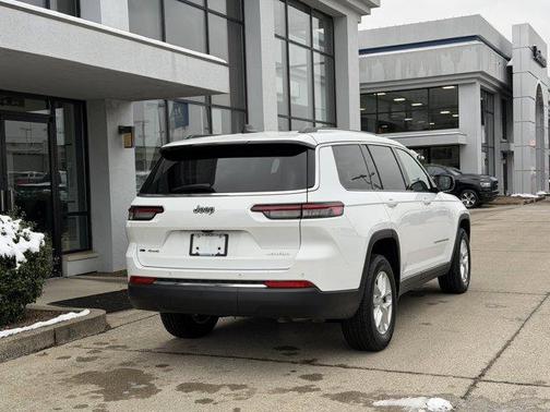 2023 Jeep Grand Cherokee L Laredo