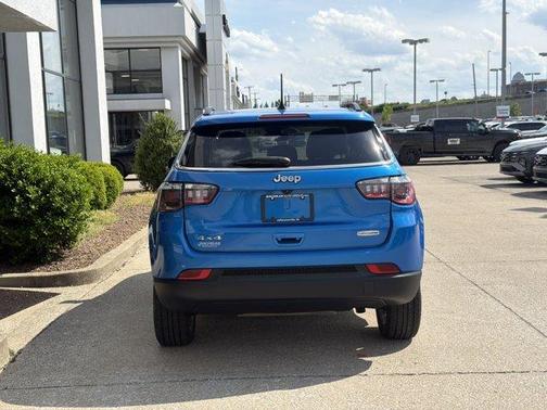 Laser Blue 2022 Jeep Compass Latitude Lux