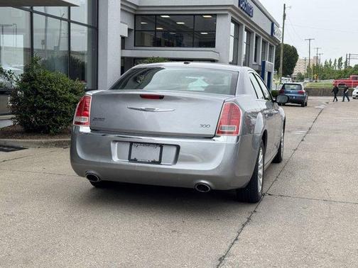 2014 Chrysler 300 Base