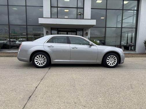2014 Chrysler 300 Base