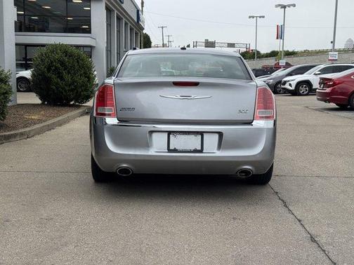 2014 Chrysler 300 Base