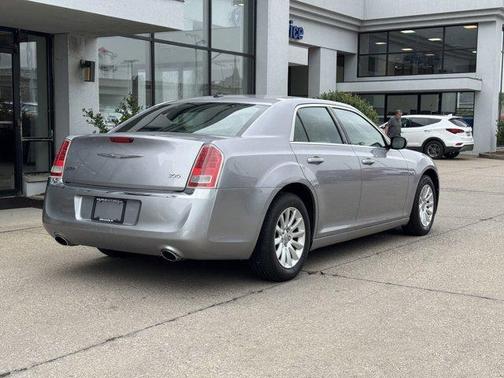 2014 Chrysler 300 Base