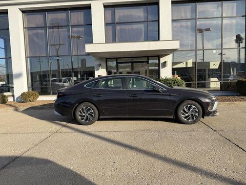 2026 Hyundai SONATA Hybrid Blue