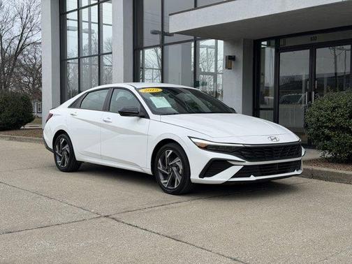 2025 Hyundai ELANTRA HEV SEL