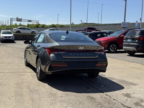 2025 Hyundai ELANTRA HEV Blue