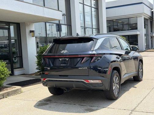 Deep Sea 2022 Hyundai TUCSON Hybrid Blue