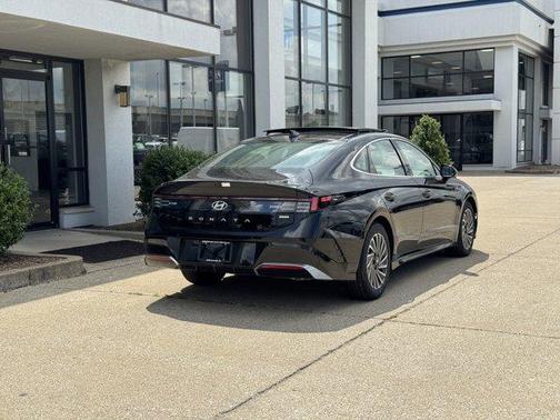 2025 Hyundai SONATA Hybrid Limited