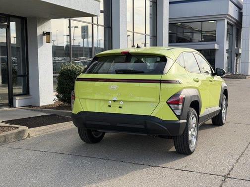 2026 Hyundai KONA SE