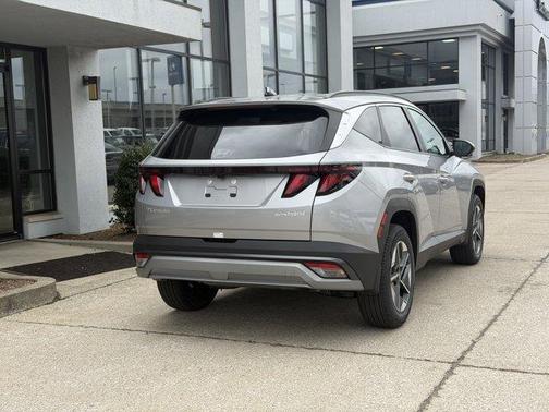 2026 Hyundai TUCSON Hybrid SEL