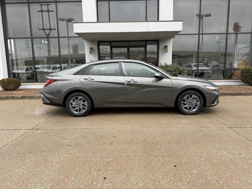 2026 Hyundai ELANTRA HEV Blue