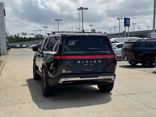 2023 Rivian R1S Adventure Quad Motor Large Pack