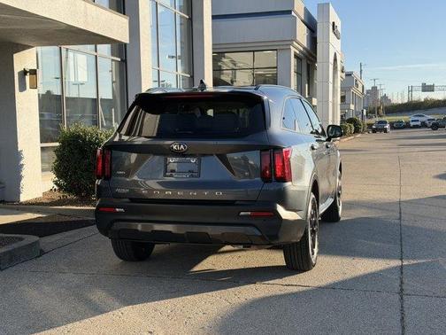 2021 Kia Sorento S