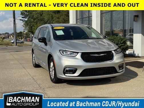 2024 Chrysler Pacifica Touring-L