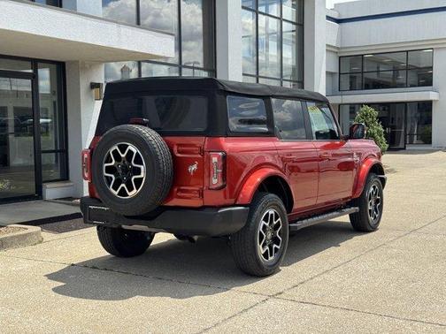 2022 Ford Bronco Outer Banks