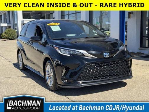 2021 Toyota Sienna XSE 7 Passenger