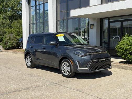 Gravity Gray 2025 Kia Soul LX