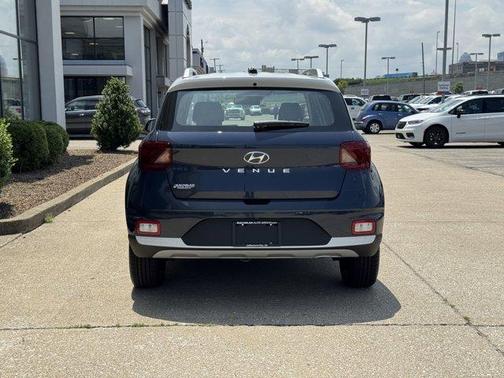 2025 Hyundai VENUE Limited