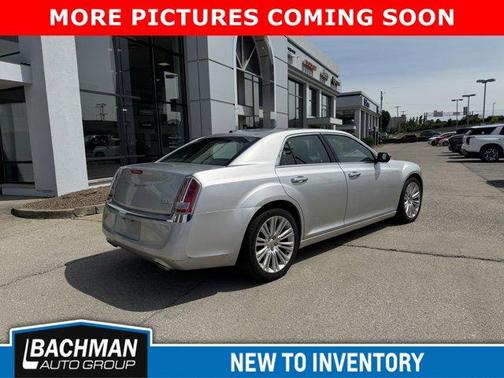 2012 Chrysler 300C Base