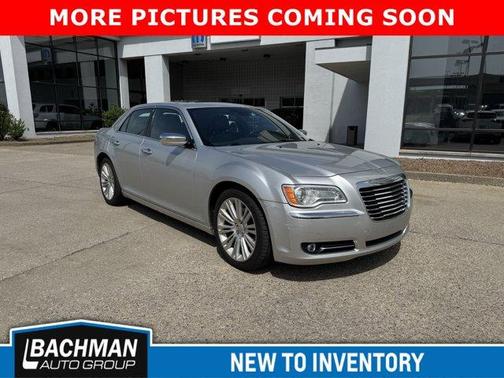 2012 Chrysler 300C Base