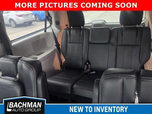 2013 Chrysler Town & Country Touring