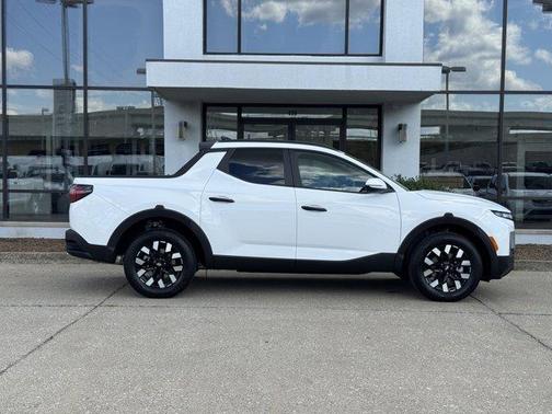 2026 Hyundai SANTA CRUZ SEL Activity