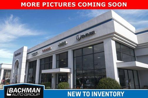 Gray 2 Tone 2022 Nissan Pathfinder Platinum