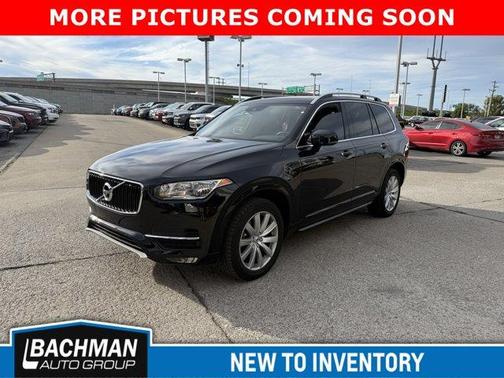 2016 Volvo XC90 T6 Momentum