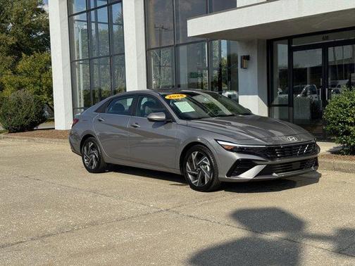 2025 Hyundai ELANTRA SEL Convenience