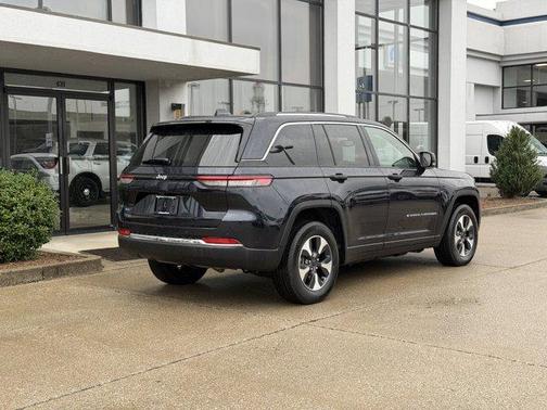 2022 Jeep Grand Cherokee 4xe Base