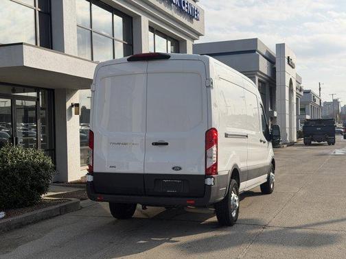 2023 Ford Transit-250 T250