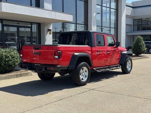 2023 Jeep Gladiator Sport