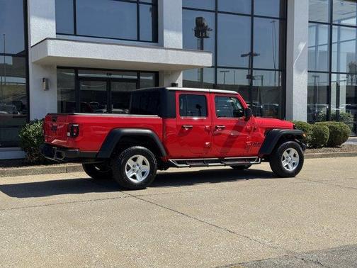 2023 Jeep Gladiator Sport